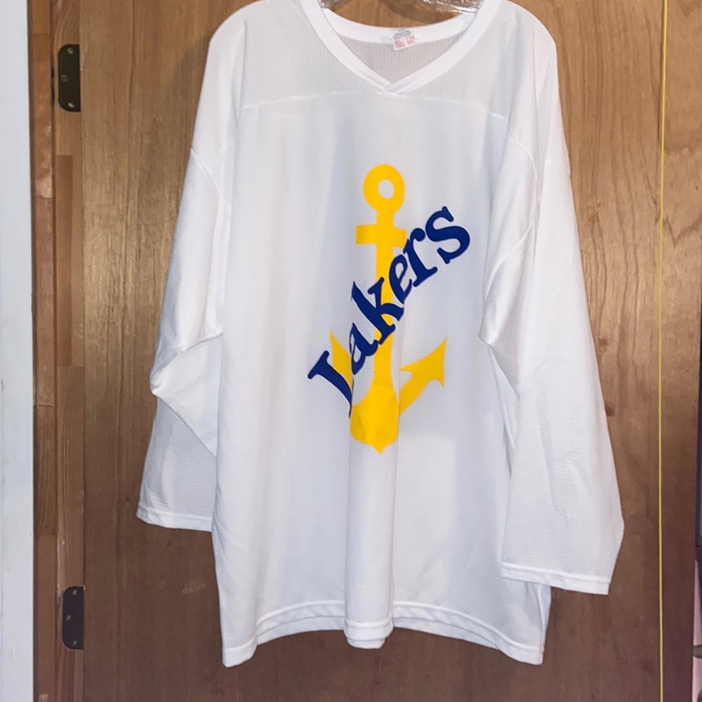 Laker’s # 5 Jersey